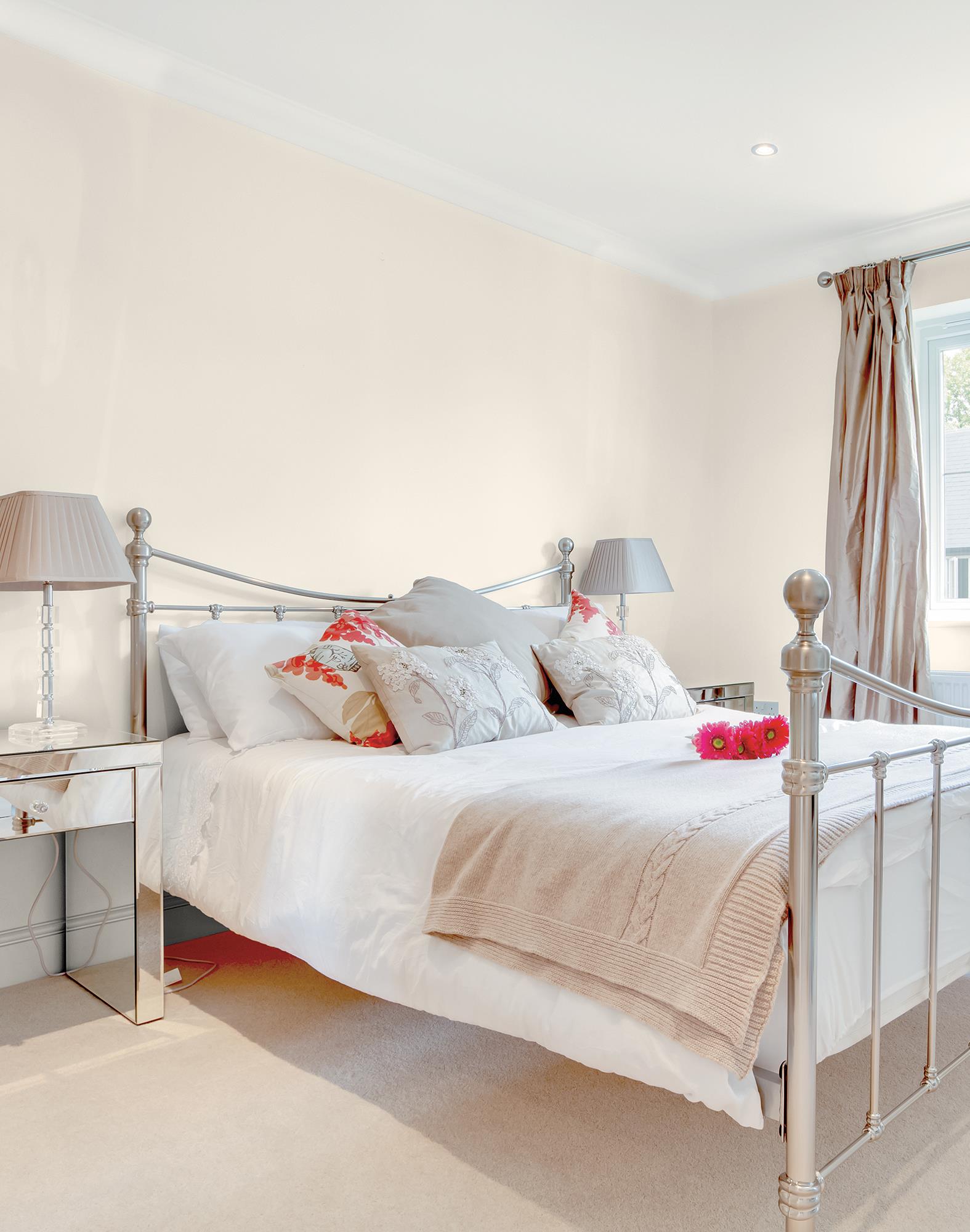 summer_ivory_spray__230_223_212__1728356742_955